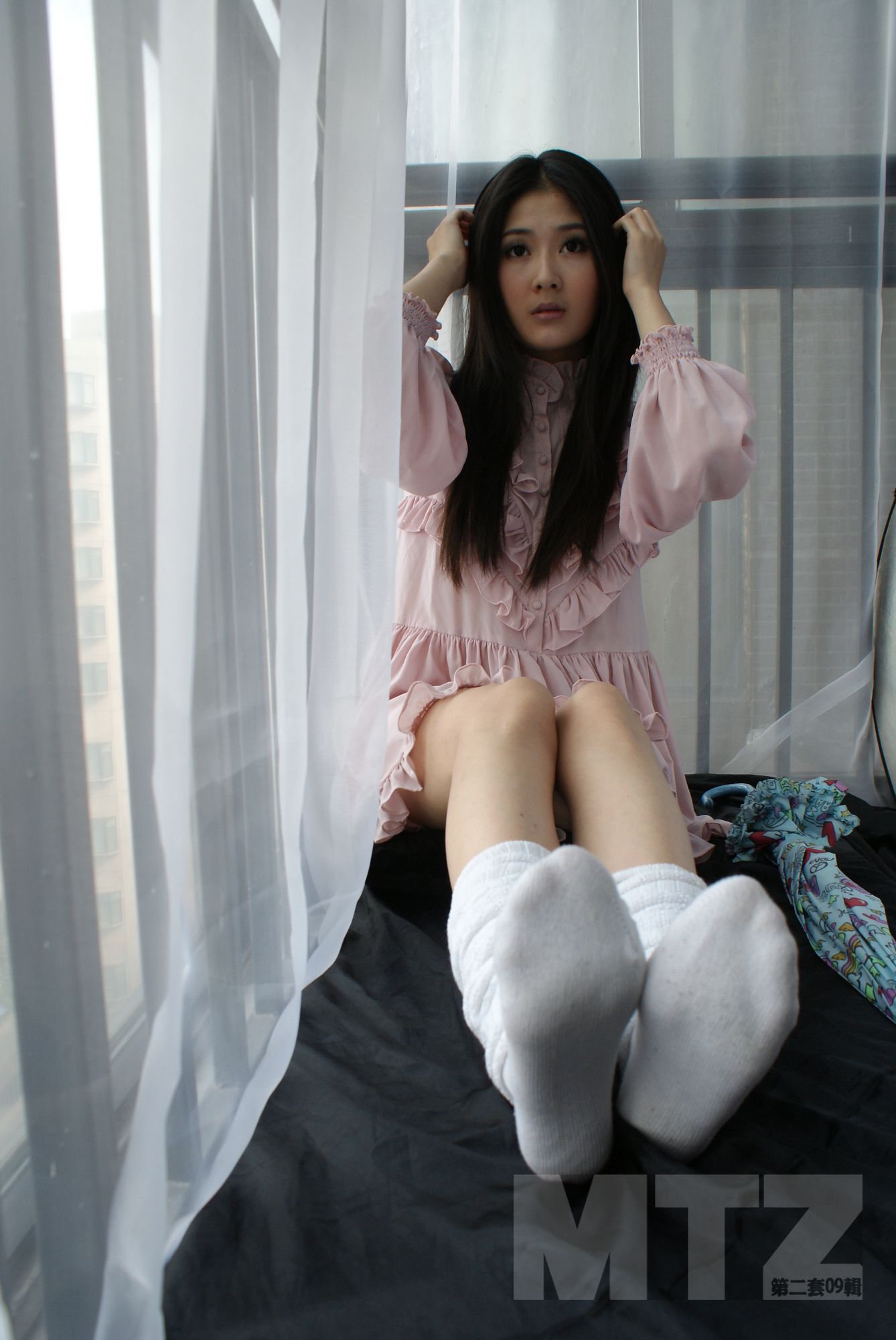 美腿志 不用擦粉的女生